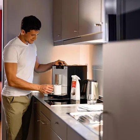 Adagio Frankfurt Messe מלון דירות 4*