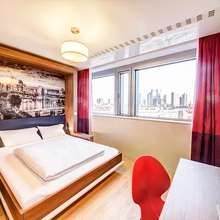Aparthotel Adagio Frankfurt City Messe 4*