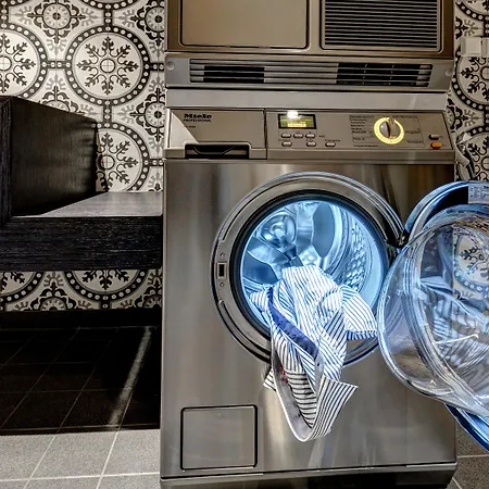 Adagio Frankfurt City Messe 4*