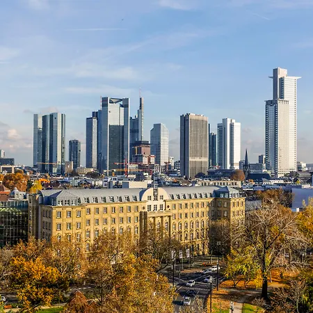 Adagio Frankfurt City Messe 4*