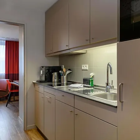 Adagio Frankfurt Messe Aparthotel 4*