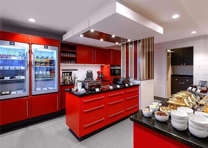 Aparthotel Adagio Frankfurt City Messe 4*